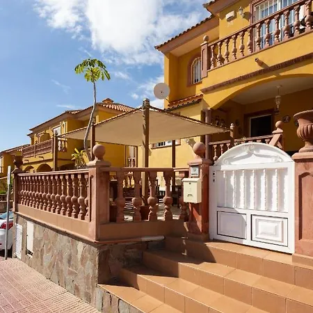 Luxury With Private Pool & Aircon, Costa Adeje, Tenerife Vila