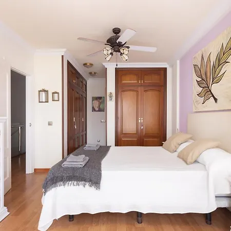 Villa Luxury With Private Pool With Aircon,playa Del Duque