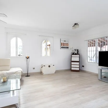 Luxury With Private Pool & Aircon, Costa Adeje, Tenerife Villa