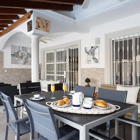 Luxury With Private Pool&aircon, Costa Adeje, Tenerife *