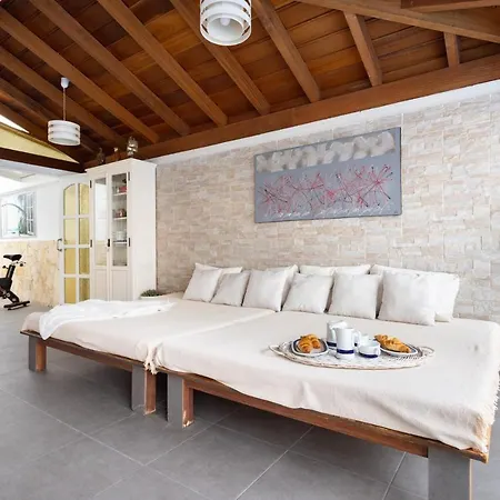 Luxury With Private Pool & Aircon, Costa Adeje, Tenerife *